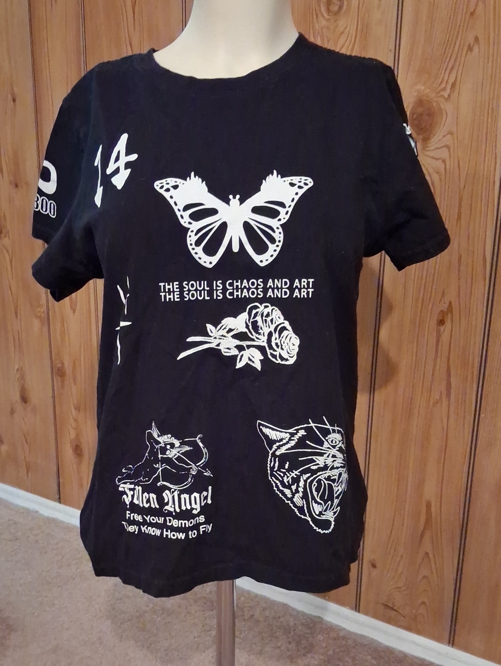 Rue21 Black Graphic Butterfly & Tiger Short Sleeve Tee